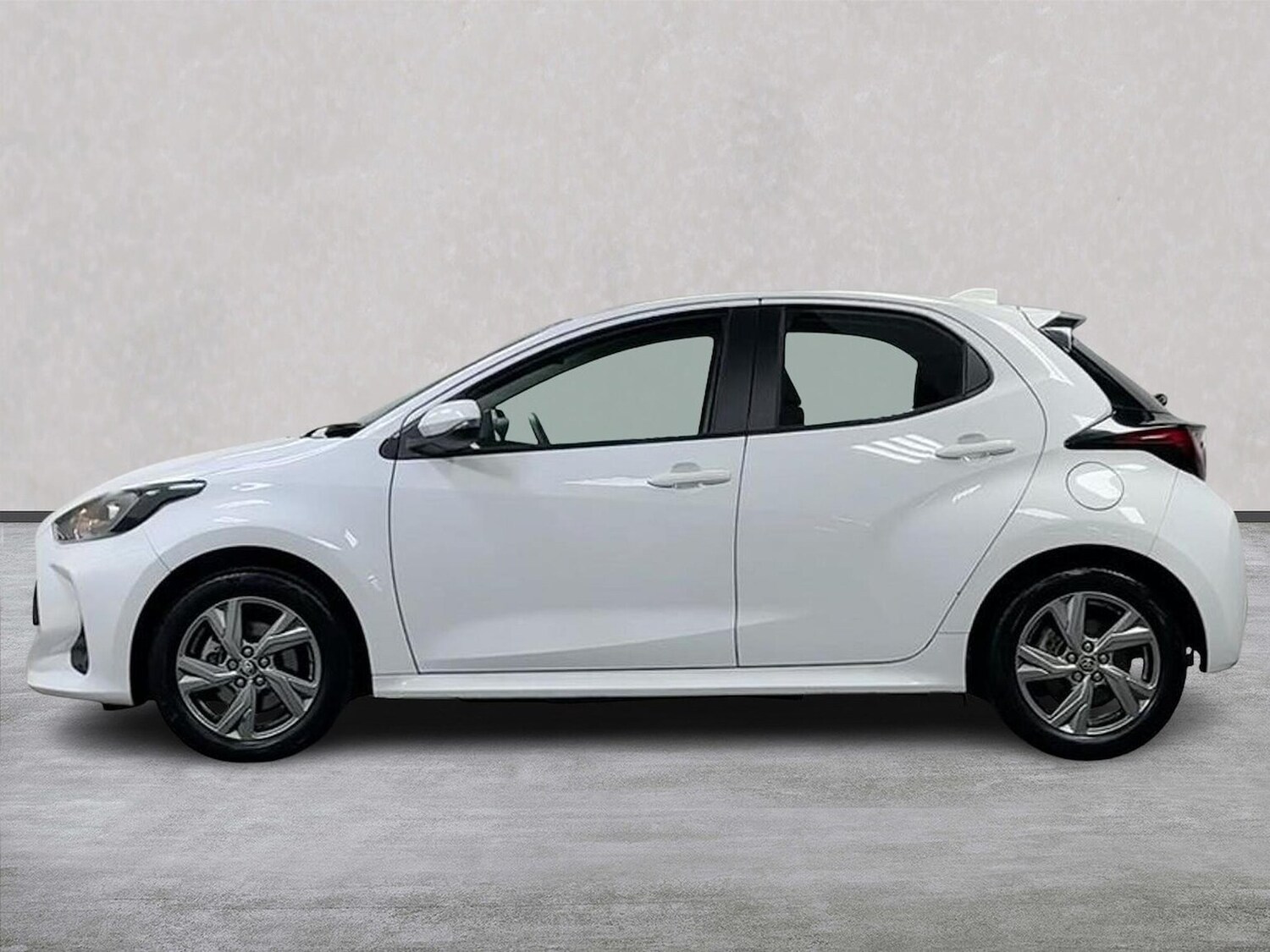 Used Toyota Yaris 2024 for sale - 77802121: Photo 19