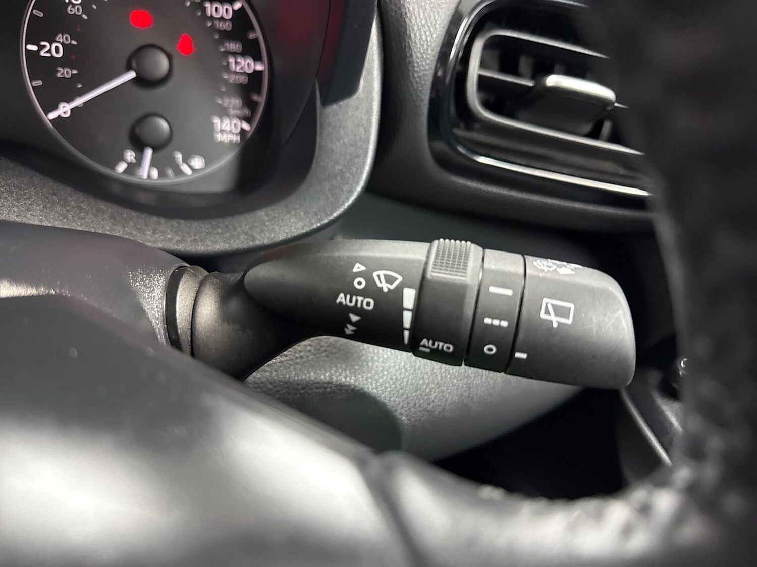 Used Toyota Yaris 2024 for sale - 77802121: Photo 27