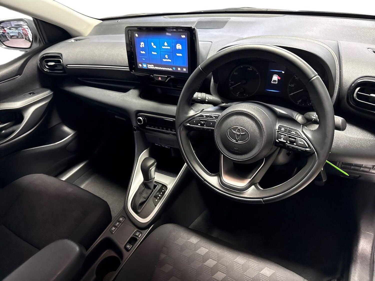 Used Toyota Yaris 2024 for sale - 77802121: Photo 9