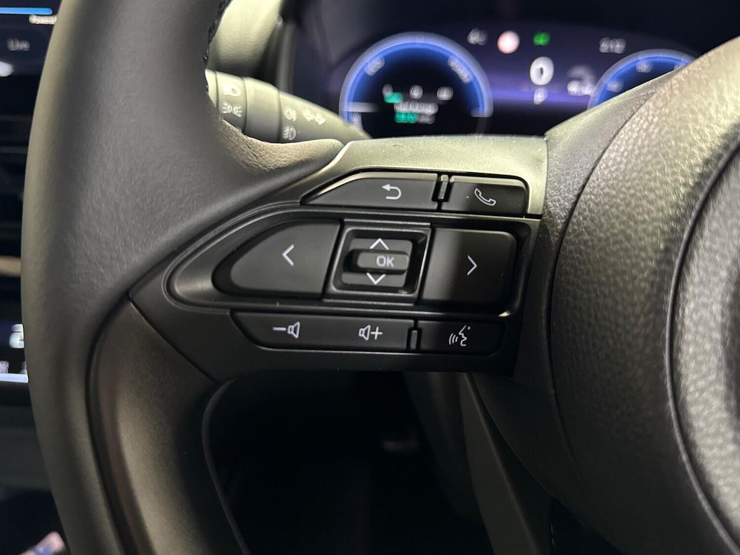 Used Toyota Yaris Cross 2025 for sale - 77487703: Photo 24