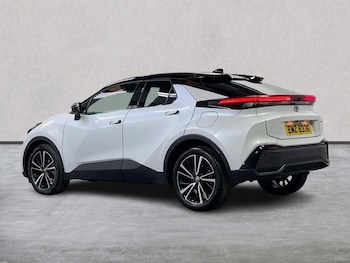 Used Toyota C-HR 2024 for sale - 78723206: Photo