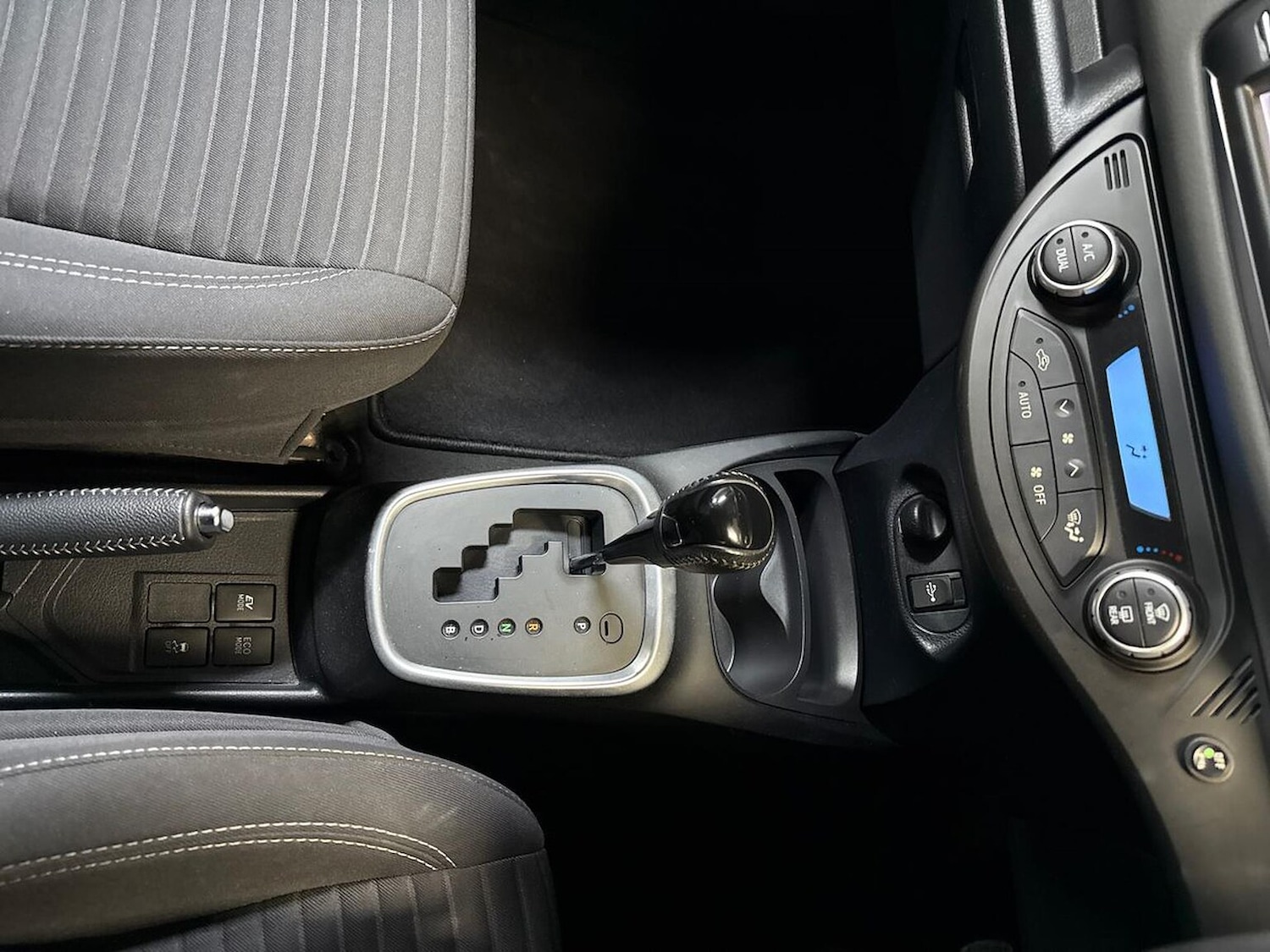 Used Toyota Yaris 2018 for sale - 77069969: Photo 13