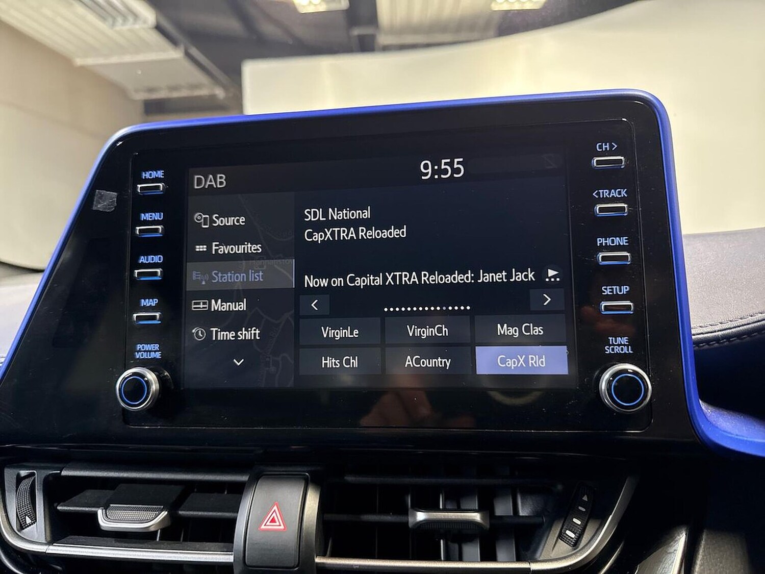 Used Toyota C-HR 2020 for sale - 76490688: Photo 11