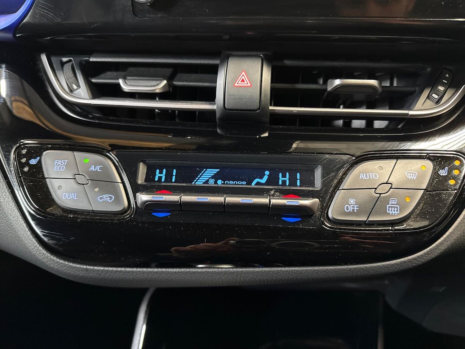 Used Toyota C-HR 2020 for sale - 76490688: Photo 12