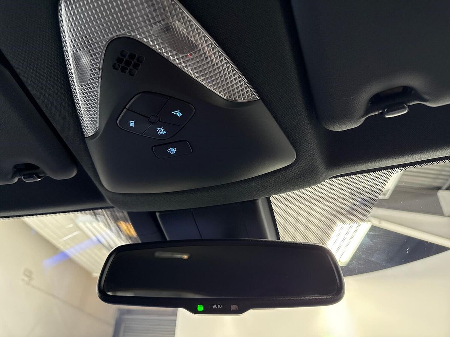 Used Toyota C-HR 2020 for sale - 76490688: Photo 14