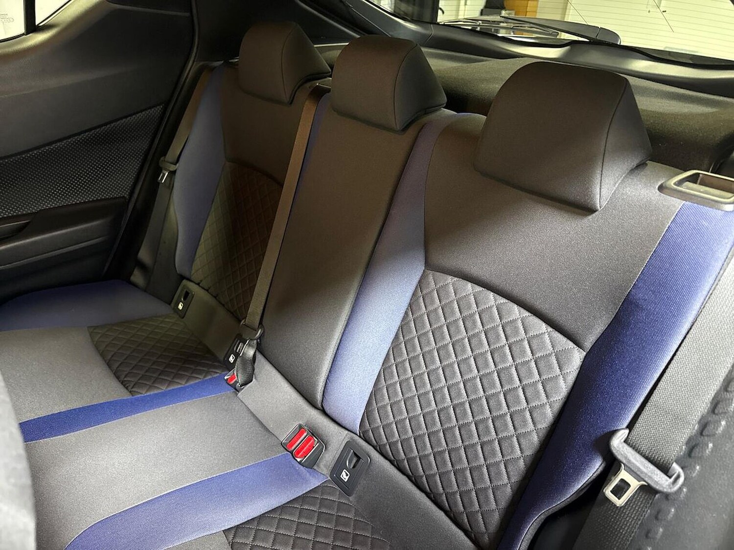 Used Toyota C-HR 2020 for sale - 76490688: Photo 16