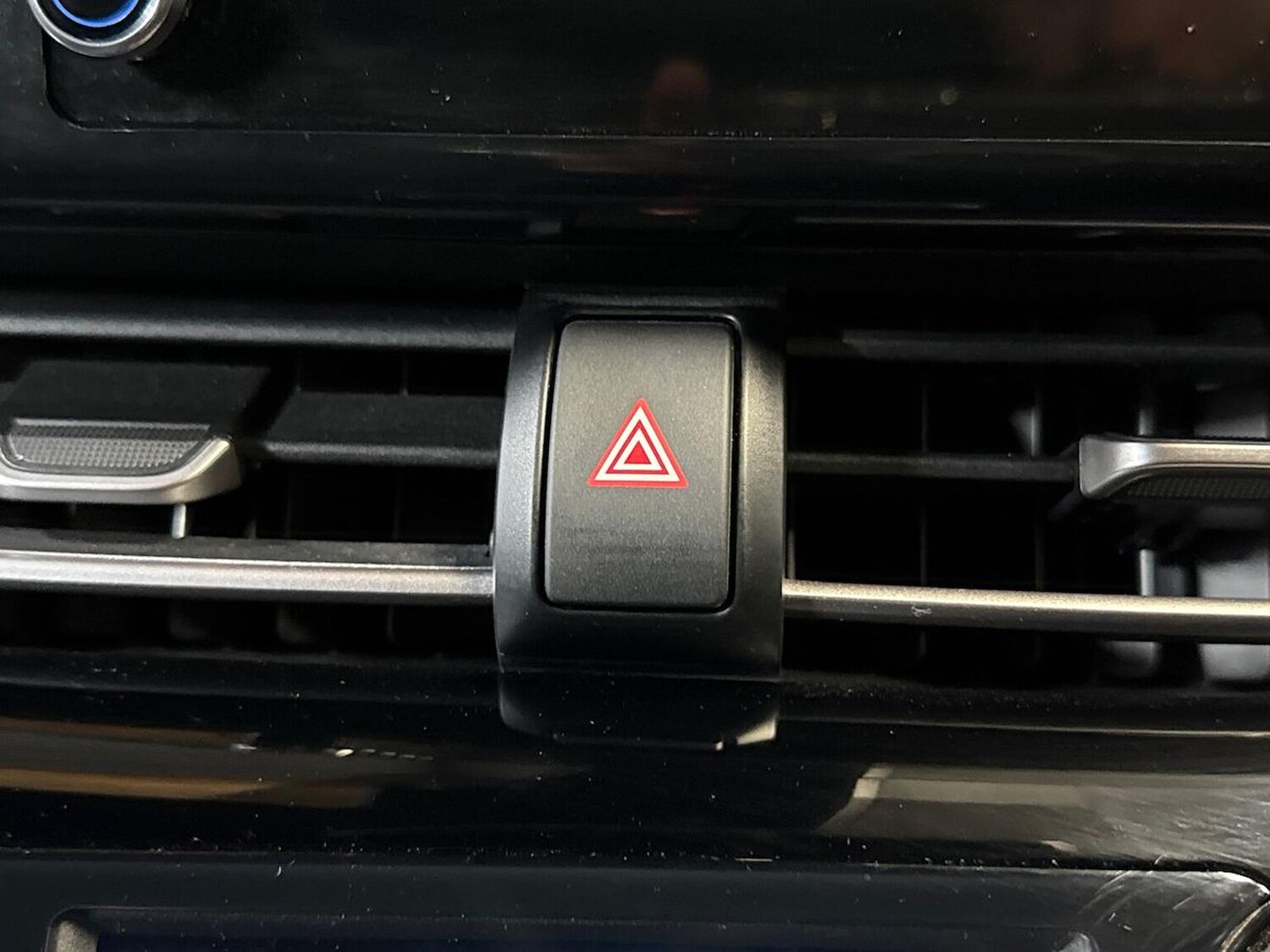 Used Toyota C-HR 2020 for sale - 76490688: Photo 22