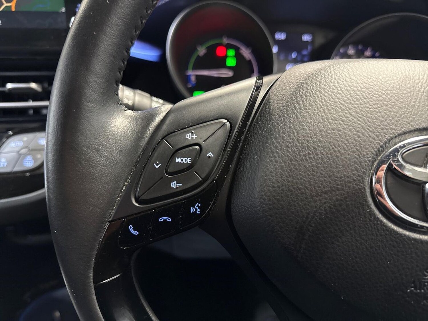 Used Toyota C-HR 2020 for sale - 76490688: Photo 24