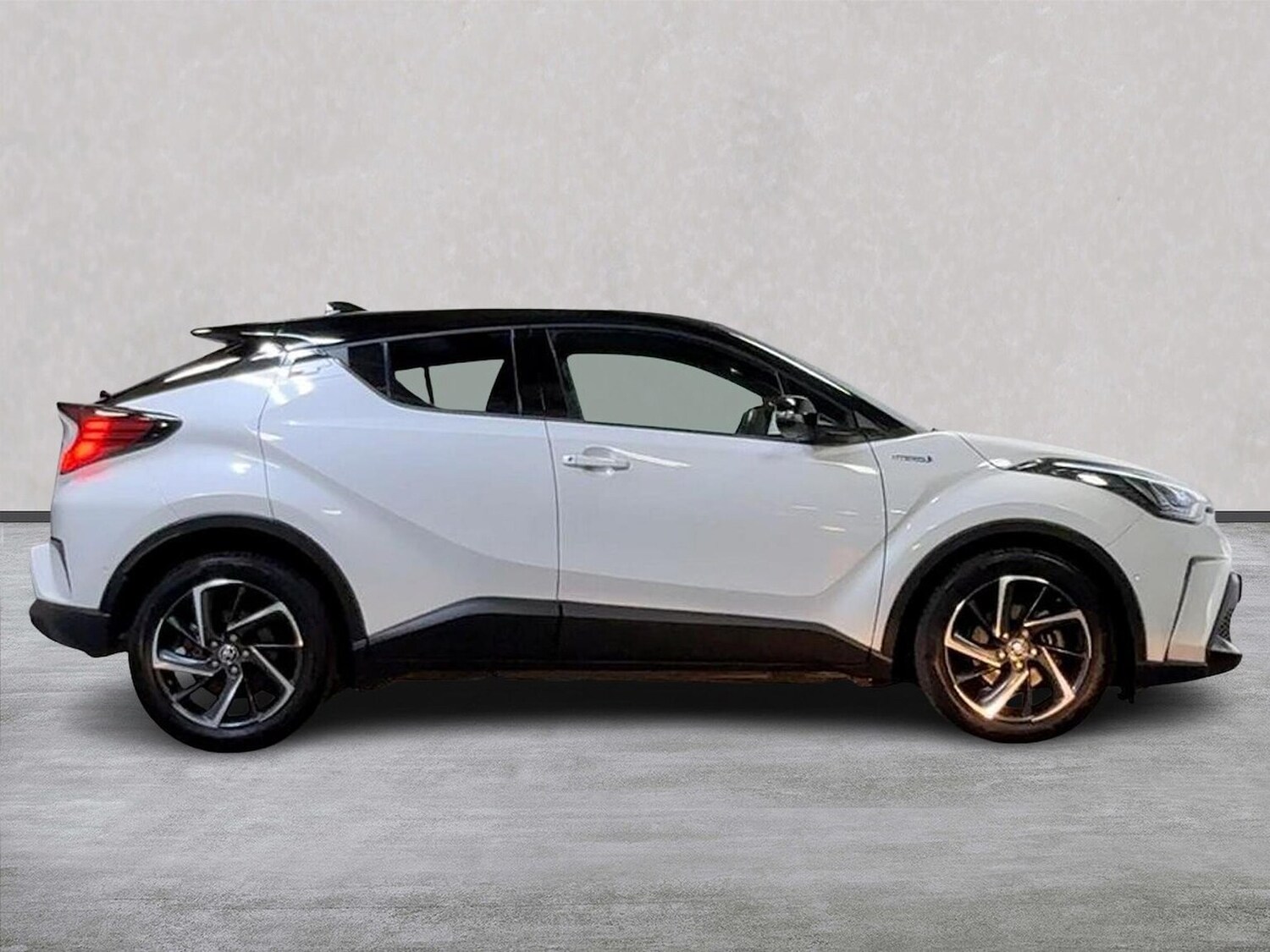 Used Toyota C-HR 2020 for sale - 76490688: Photo 3