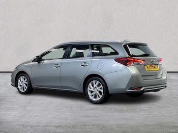 Used Toyota Auris 2017 for sale - 75987674: Photo 2