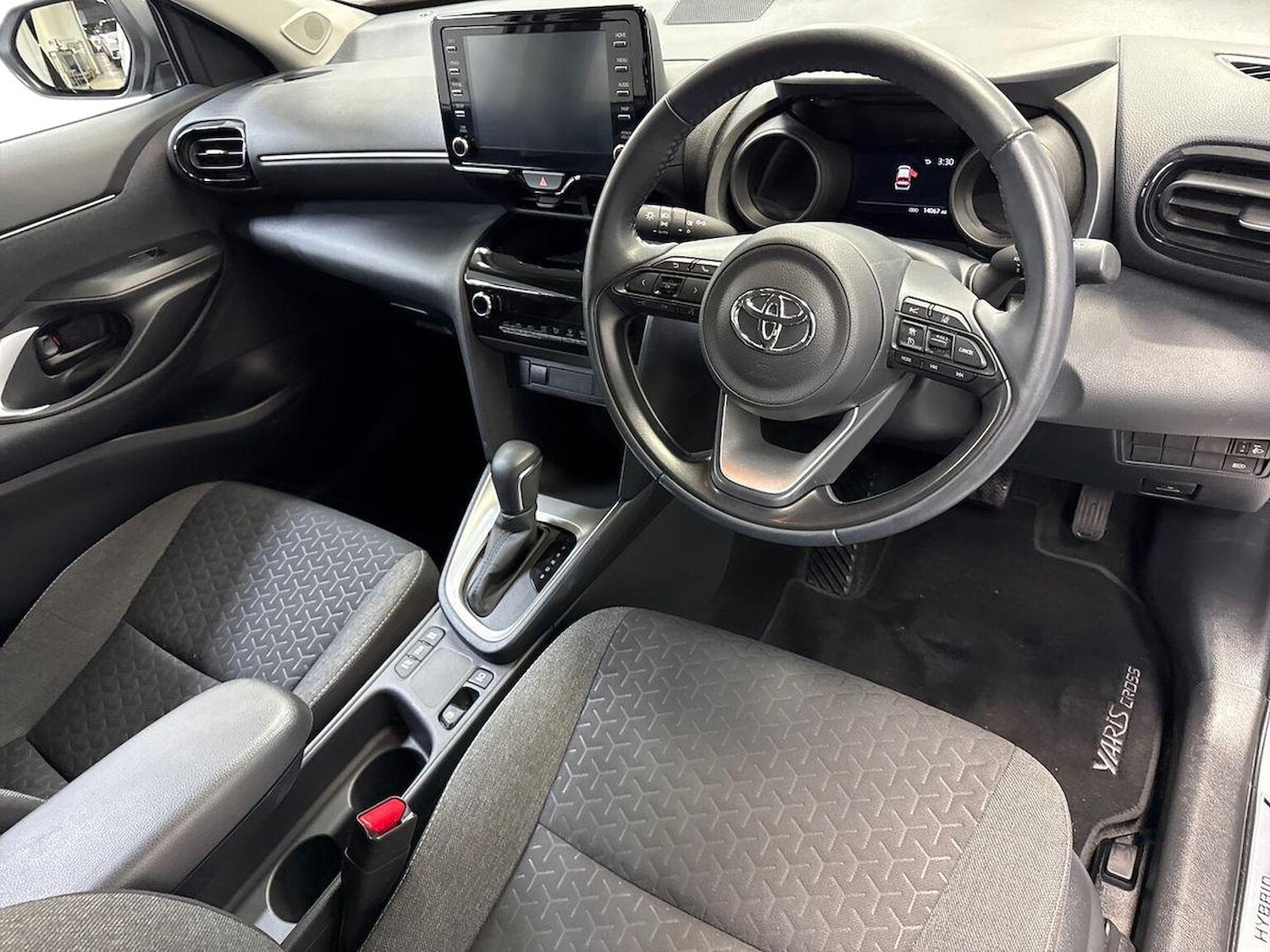 Used Toyota Yaris Cross 2023 for sale - 77735870: Photo 15