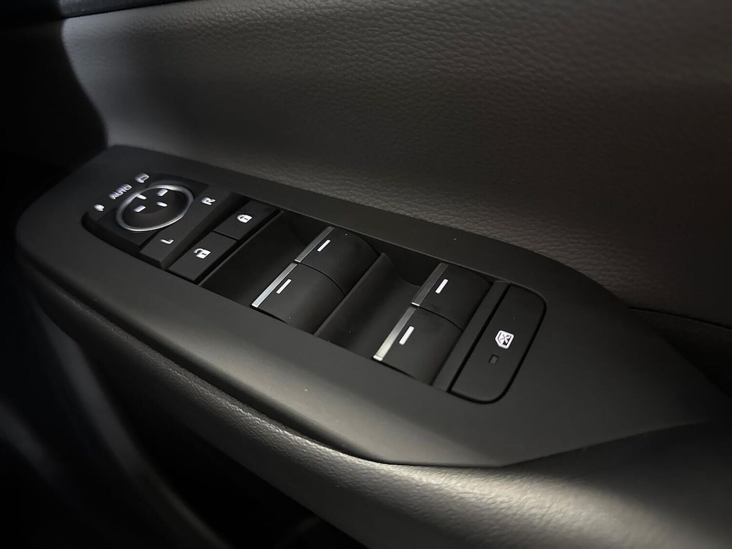 Used Toyota Prius 2024 for sale - 77487686: Photo 21