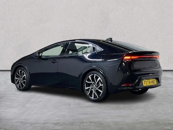 Used Toyota Prius 2024 for sale - 77487686: Photo