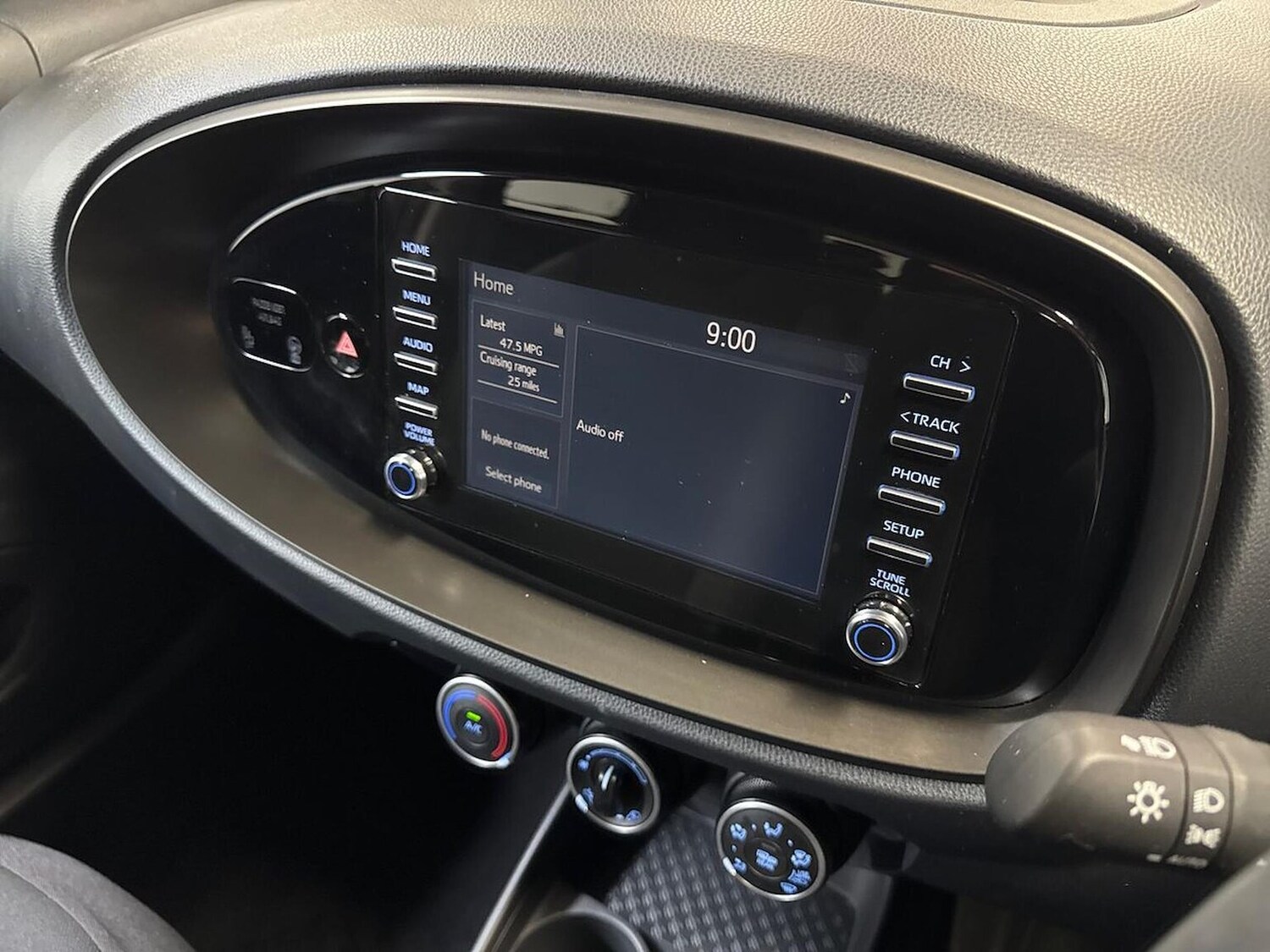 Used Toyota Aygo X 2023 for sale - 76082463: Photo 23