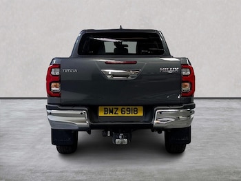 Used Toyota Hilux 2023 for sale - 75490198: Photo