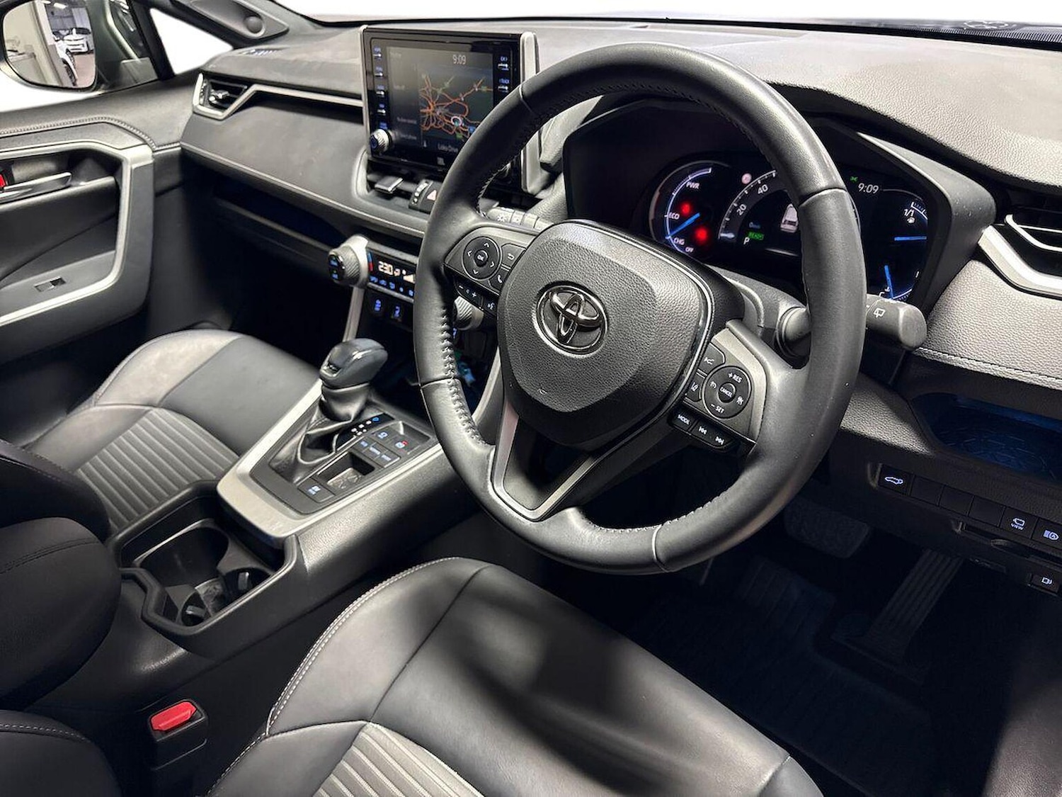 Used Toyota RAV4 2021 for sale - 78098348: Photo 15