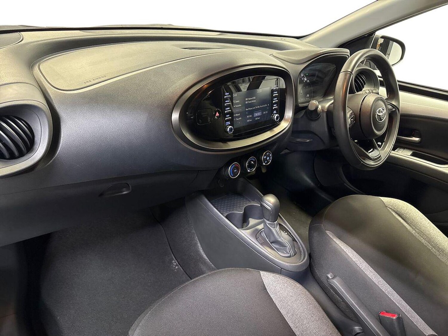 Used Toyota Aygo X 2022 for sale - 76536619: Photo 7