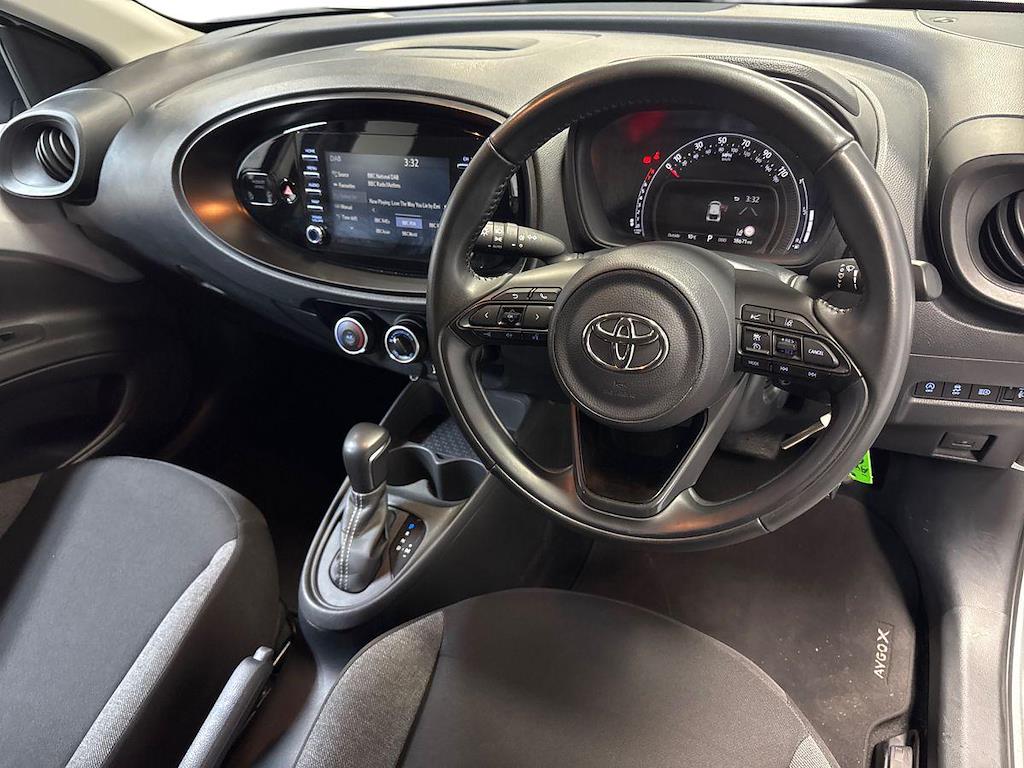 Used Toyota Aygo X 2022 for sale - 76536619: Photo 8