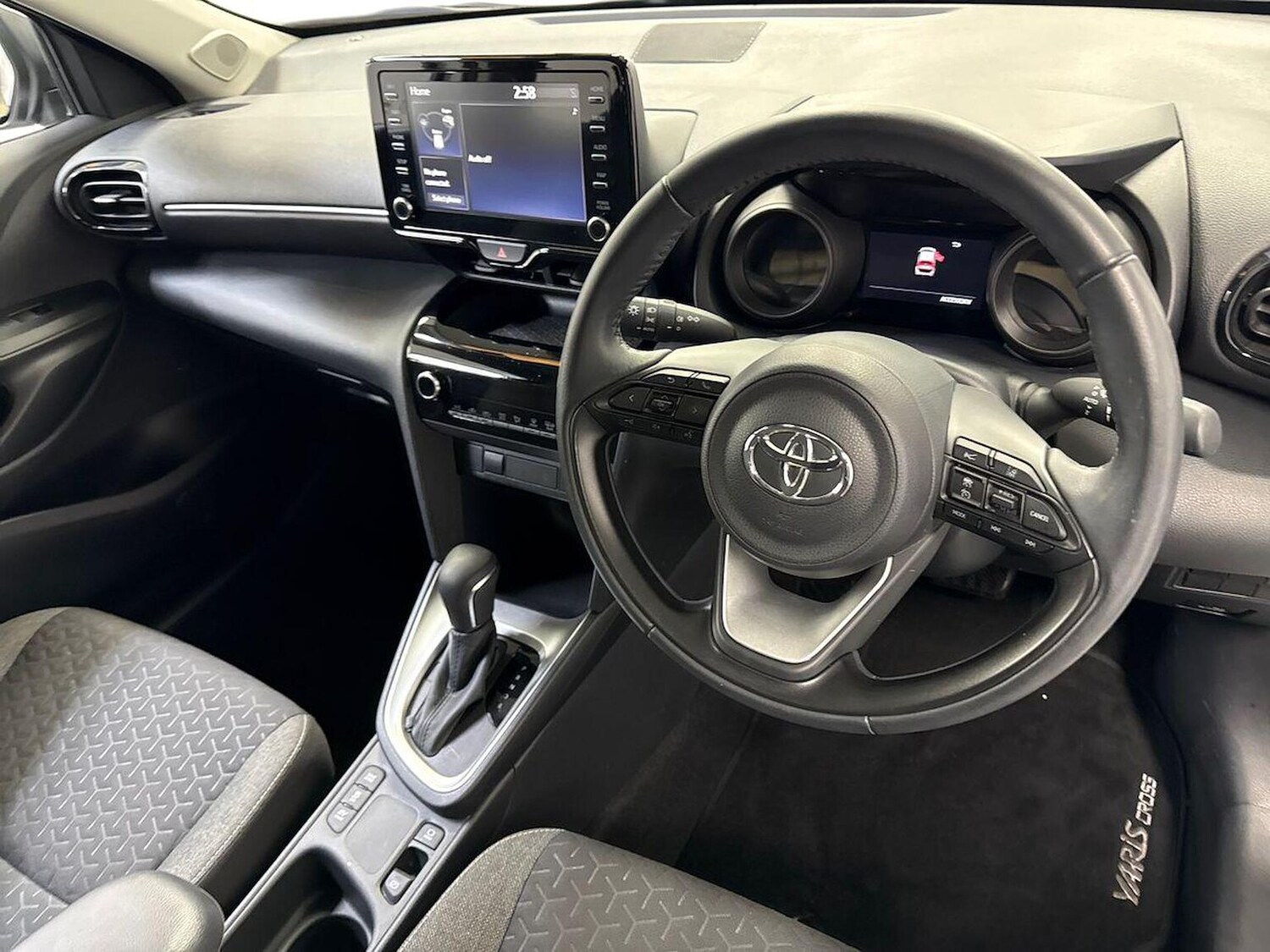 Used Toyota Yaris Cross 2024 for sale - 78192857: Photo 11