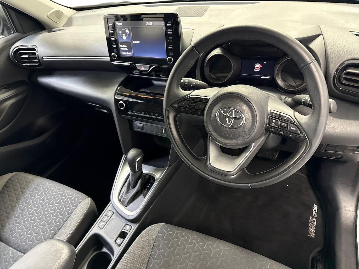 Used Toyota Yaris Cross 2024 for sale - 78192857: Photo 17