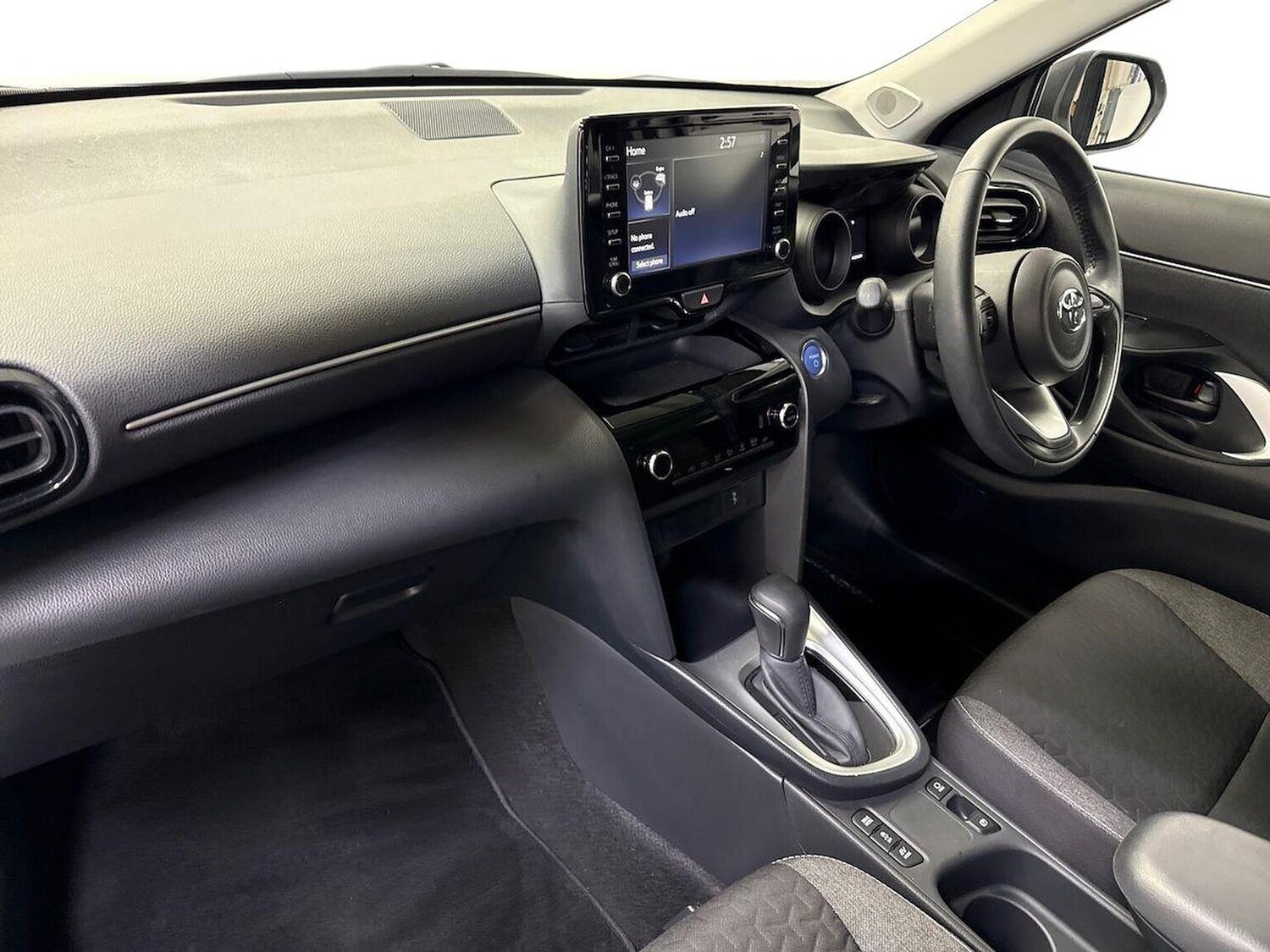 Used Toyota Yaris Cross 2024 for sale - 78192857: Photo 9