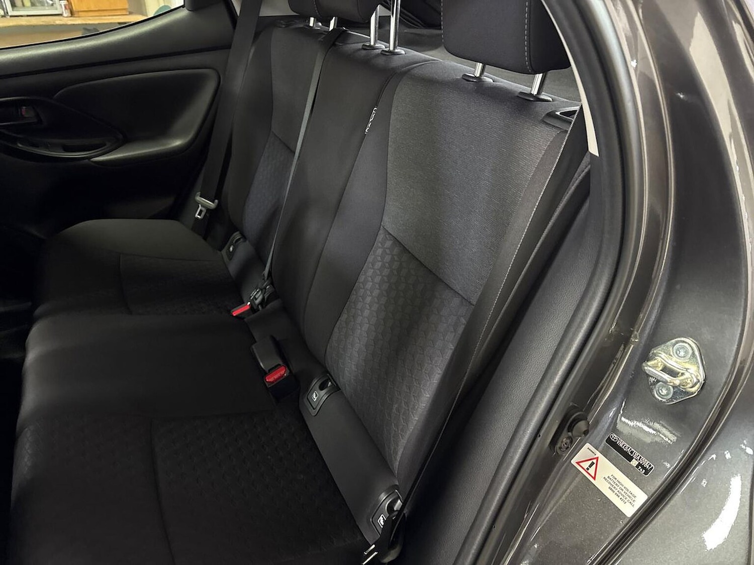 Used Toyota Yaris 2023 for sale - 77688063: Photo 16