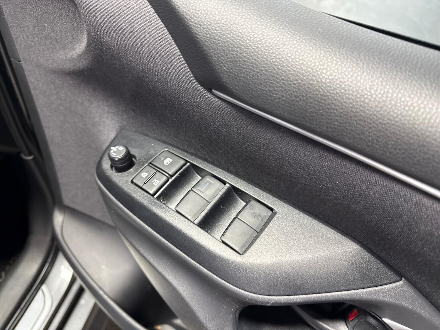 Used Toyota Yaris 2023 for sale - 77688063: Photo 21