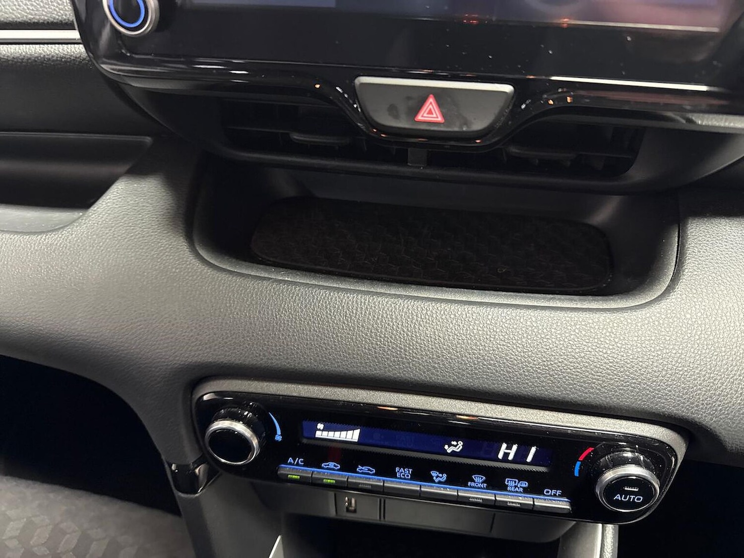 Used Toyota Yaris 2023 for sale - 77688063: Photo 22