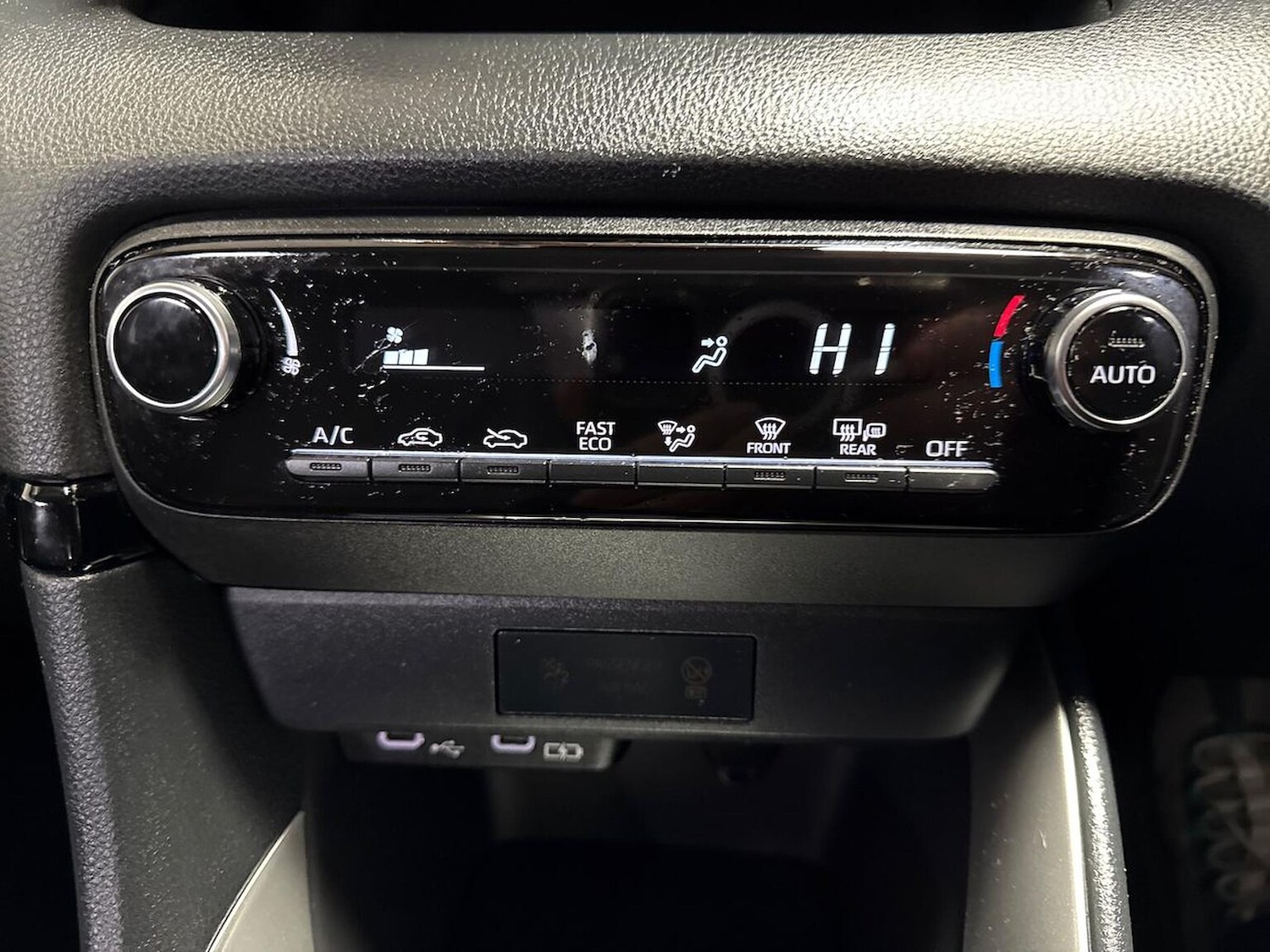 Used Toyota Yaris 2024 for sale - 78192797: Photo 12