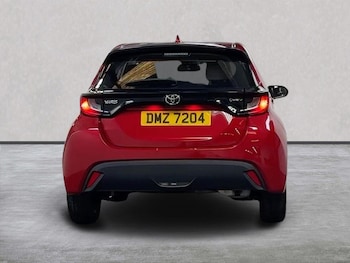 Used Toyota Yaris 2024 for sale - 79352968: Photo