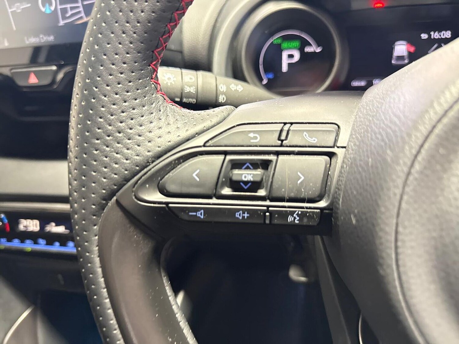 Used Toyota Yaris 2023 for sale - 76342946: Photo 24