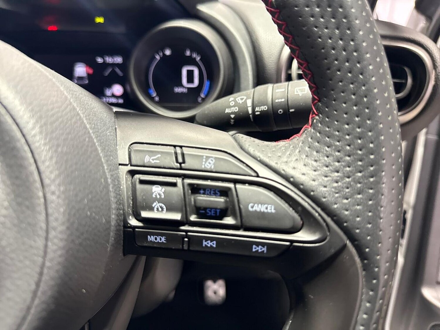 Used Toyota Yaris 2023 for sale - 76342946: Photo 25