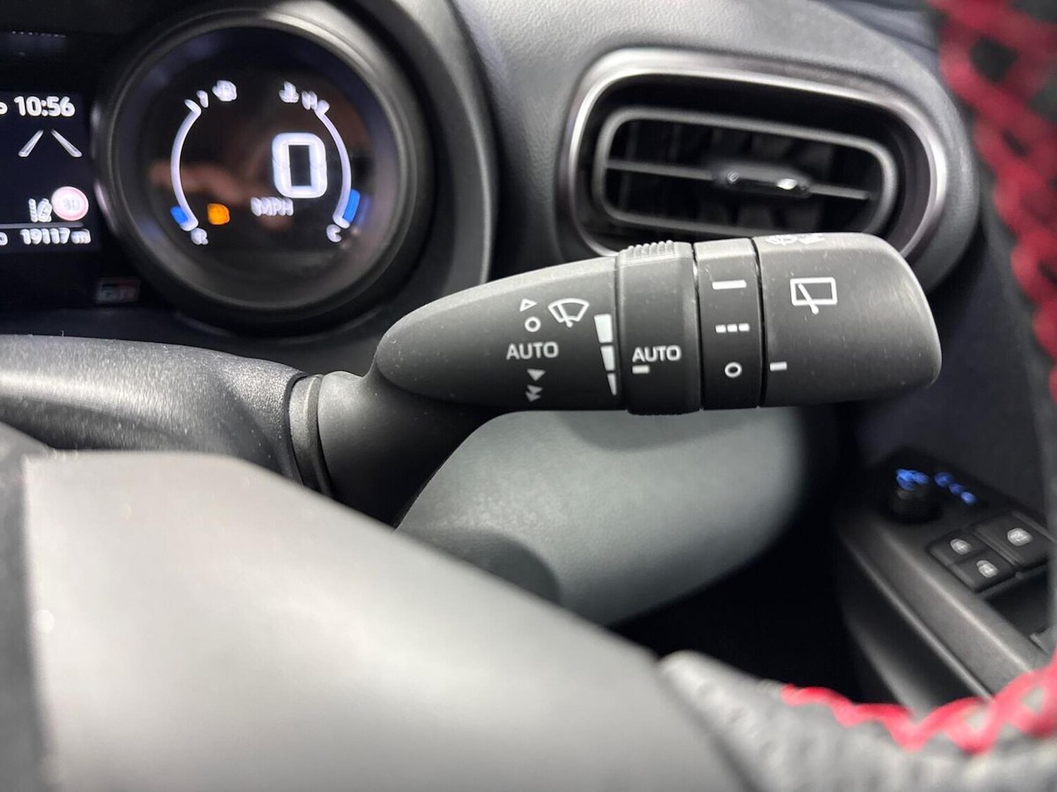 Used Toyota Yaris 2023 for sale - 78192815: Photo 29