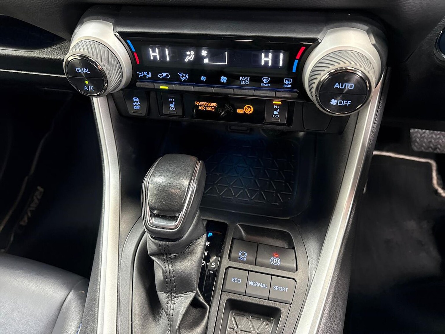 Used Toyota RAV4 2022 for sale - 77906703: Photo 12