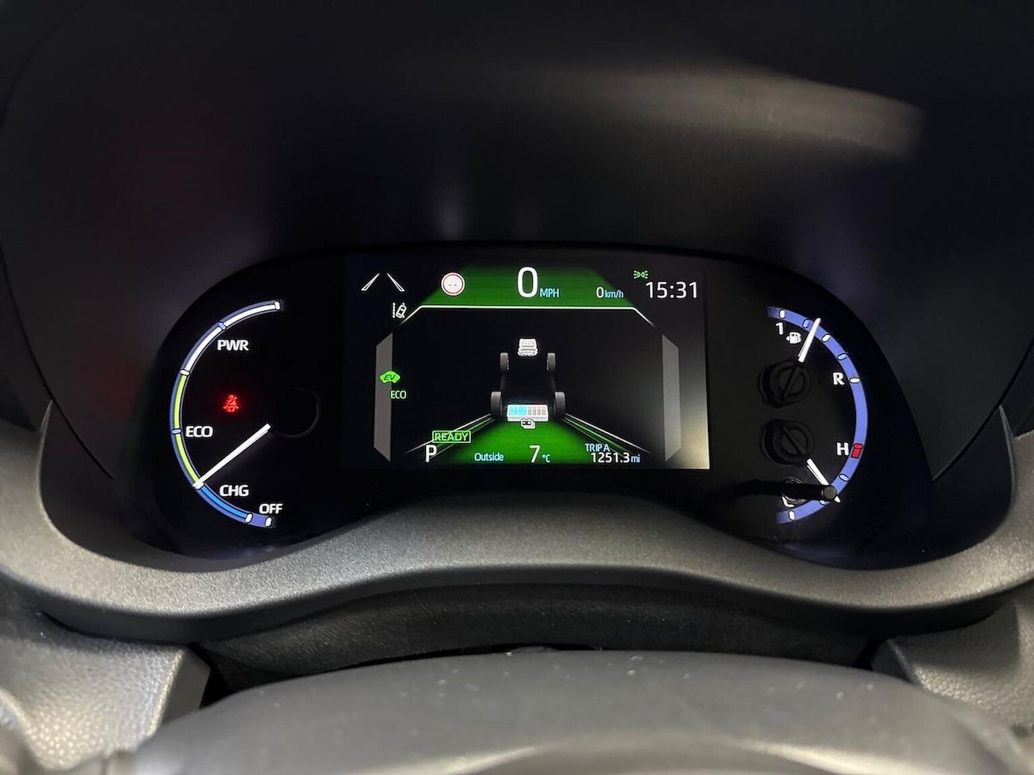 Used Toyota Yaris Cross 2023 for sale - 76637797: Photo 10