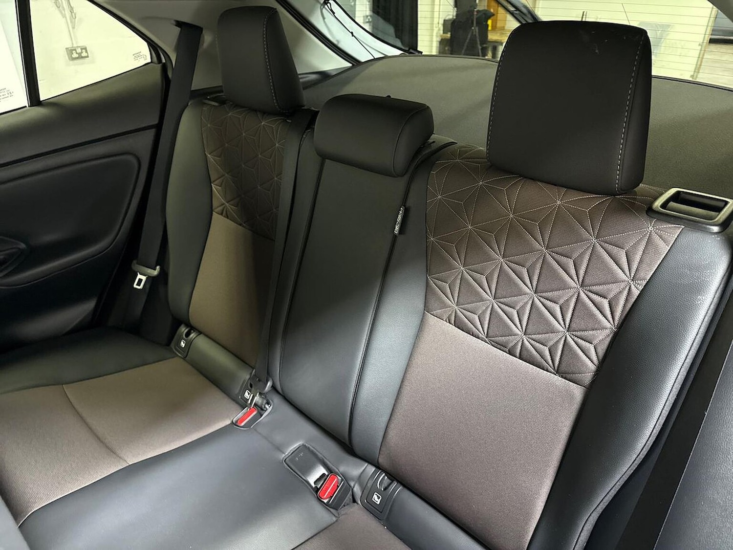 Used Toyota Yaris Cross 2023 for sale - 76637797: Photo 16