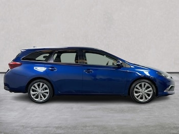 Used Toyota Auris 2017 for sale - 79400697: Photo