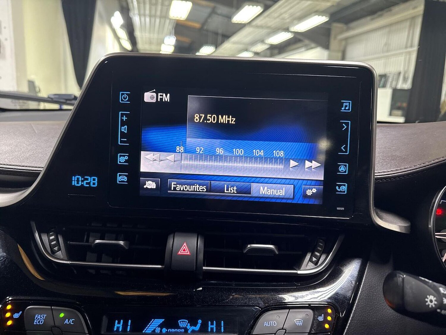 Used Toyota C-HR 2018 for sale - 78194199: Photo 13