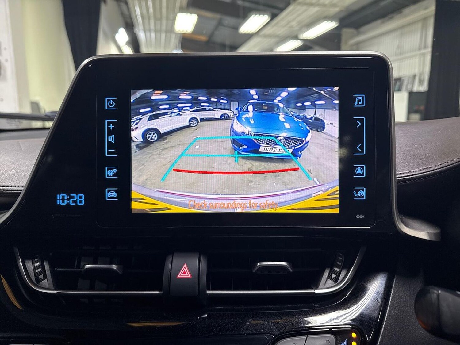 Used Toyota C-HR 2018 for sale - 78194199: Photo 25