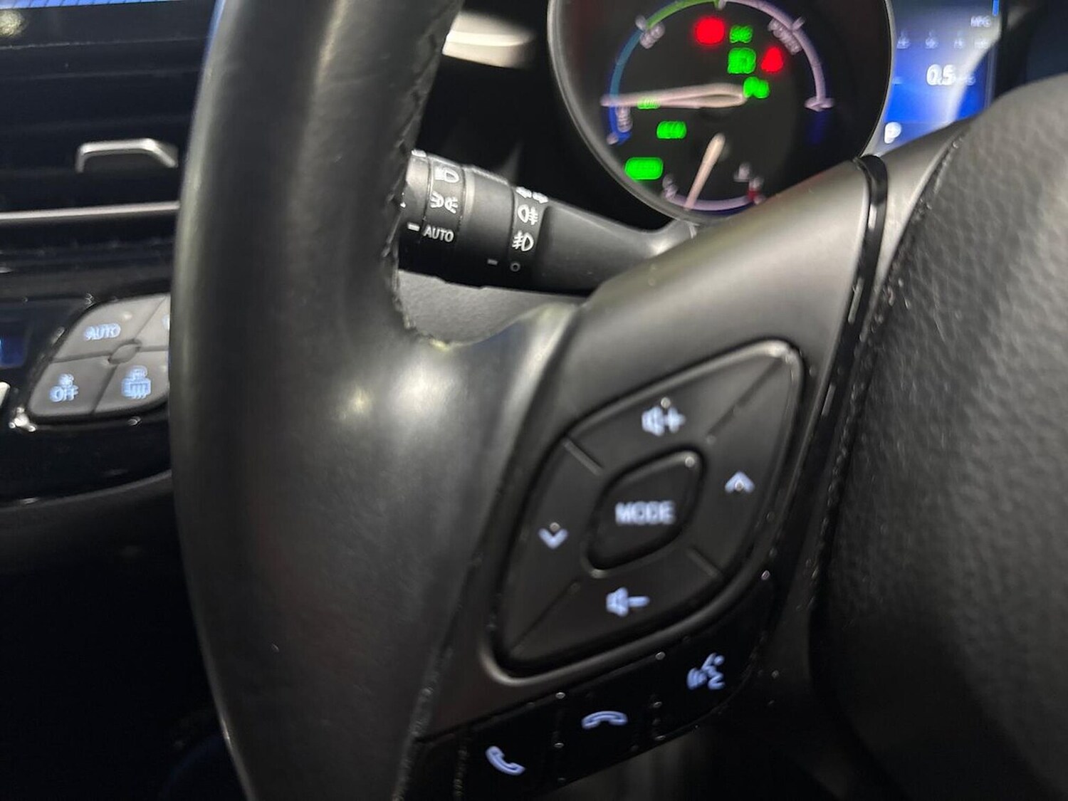 Used Toyota C-HR 2018 for sale - 78194199: Photo 29