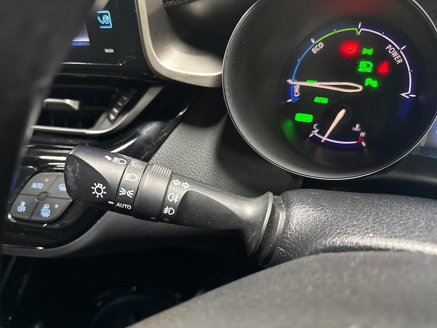 Used Toyota C-HR 2018 for sale - 78194199: Photo 31