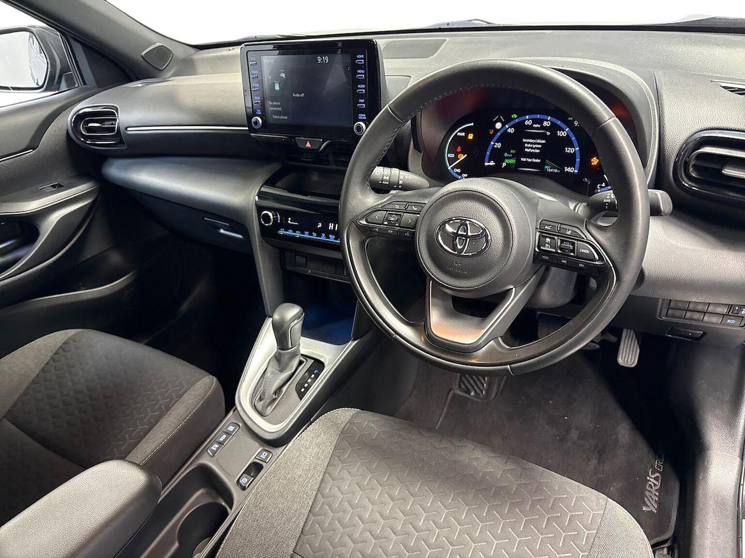 Used Toyota Yaris Cross 2023 for sale - 76115472: Photo 15
