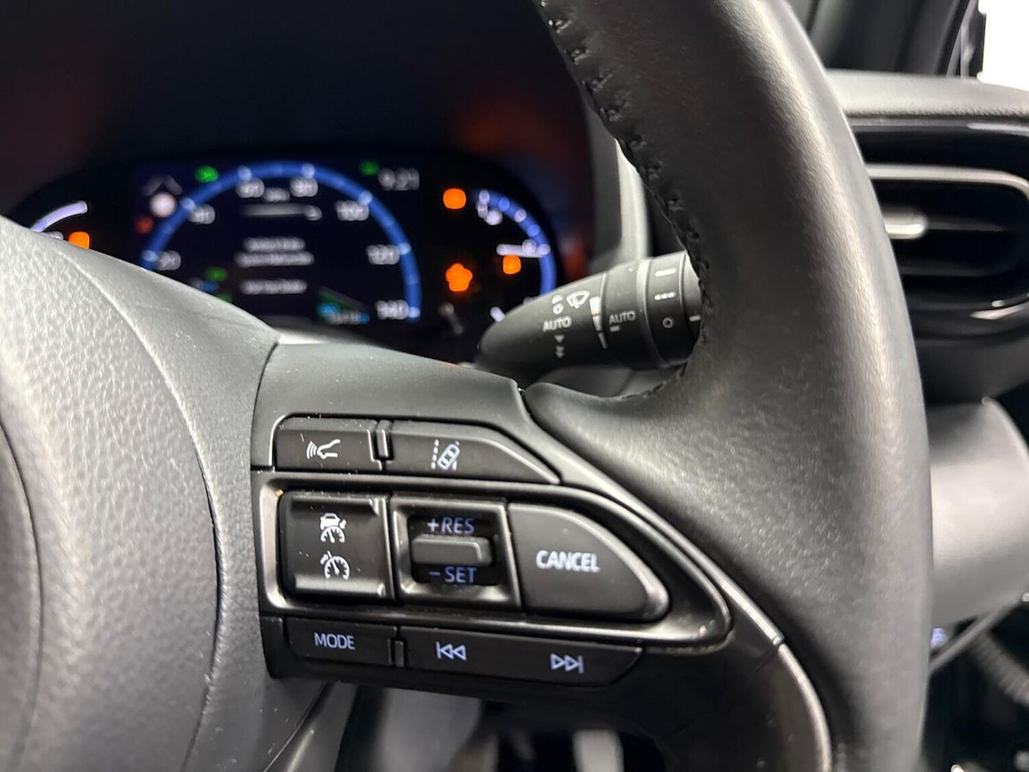 Used Toyota Yaris Cross 2023 for sale - 76115472: Photo 25