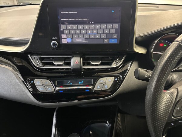 Used Toyota C-HR 2023 for sale - 75982213: Photo 11