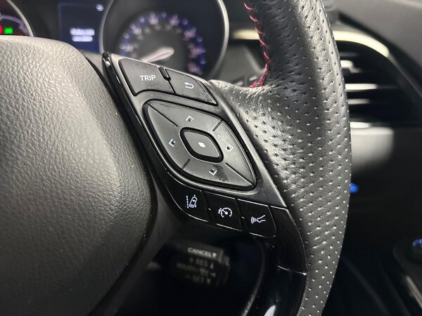 Used Toyota C-HR 2023 for sale - 75982213: Photo 25