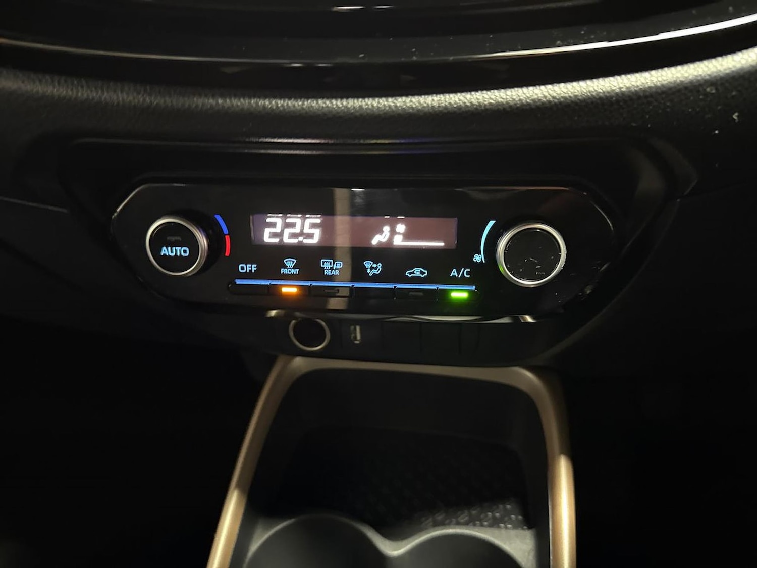 Used Toyota Aygo X 2023 for sale - 76490669: Photo 12