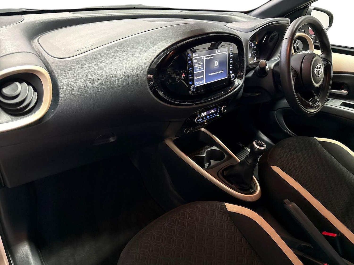 Used Toyota Aygo X 2023 for sale - 76490669: Photo 7