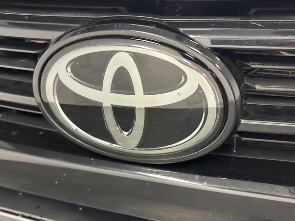 Used Toyota Hilux 2023 for sale - 75490550: Photo 28