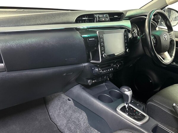 Used Toyota Hilux 2023 for sale - 75490550: Photo 7