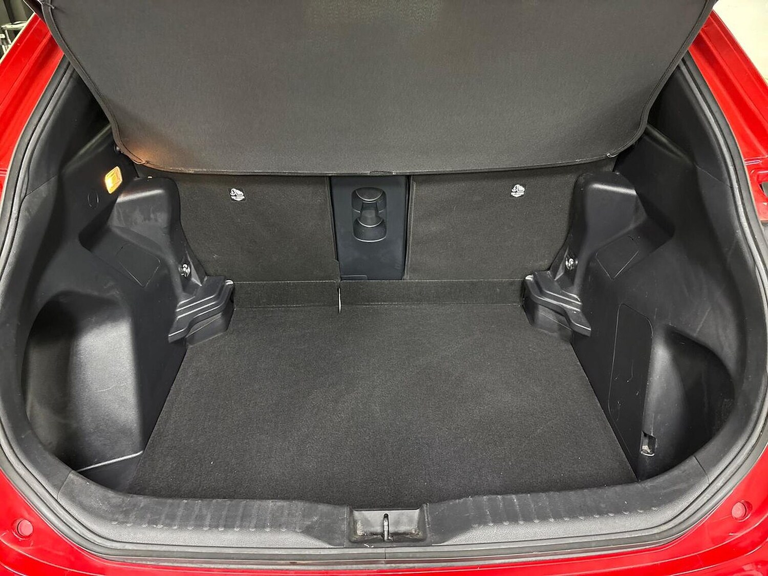 Used Toyota Yaris Cross 2021 for sale - 76037233: Photo 17